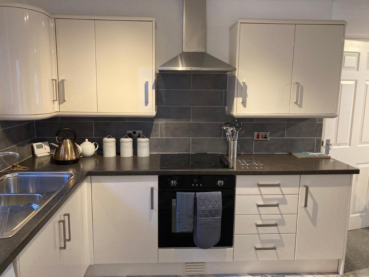 Modern 2 Bedroom Ground Floor Apartment With Parking Ripon City Centre Zewnętrze zdjęcie